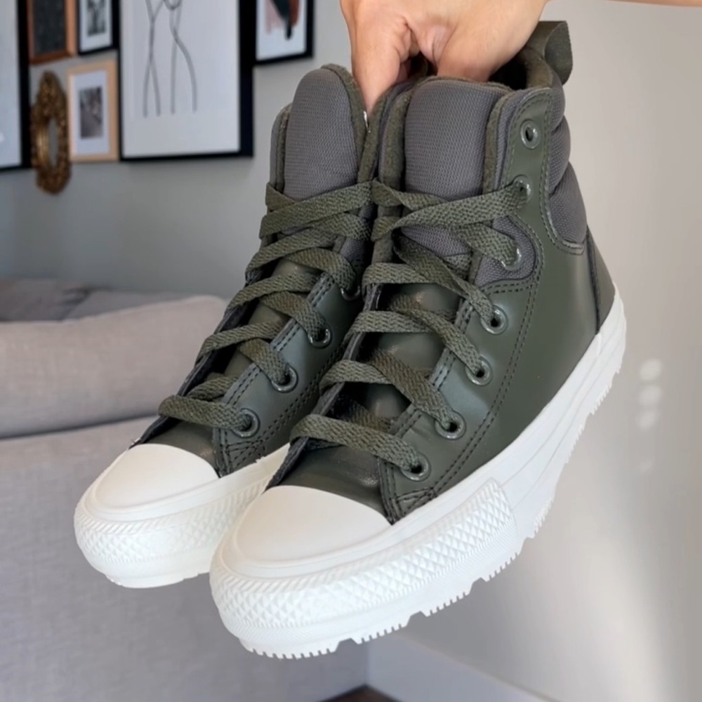 Platform converse